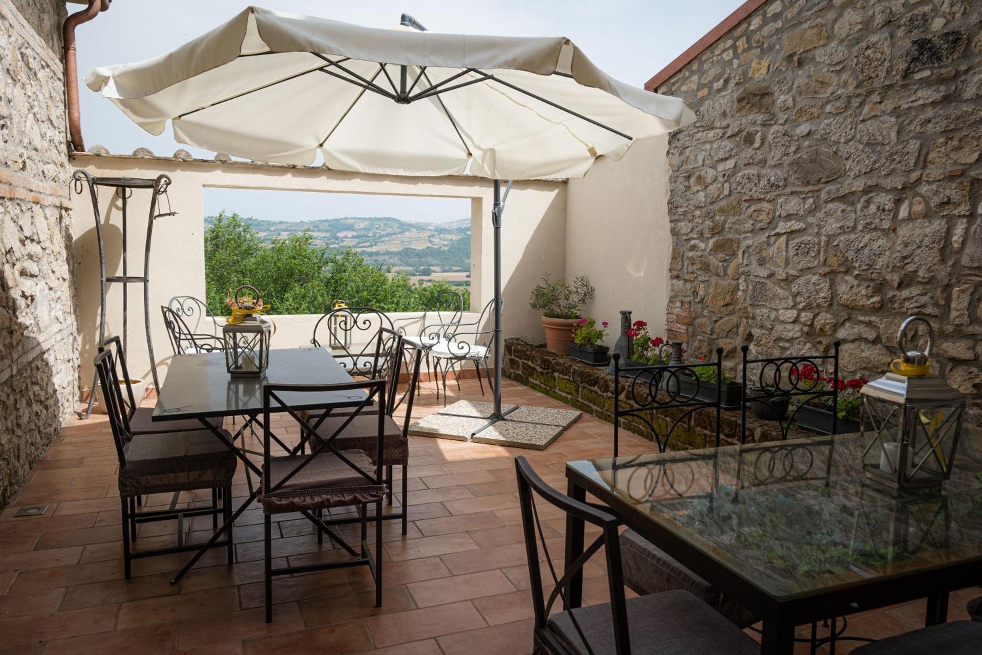 Pensjonat Country Relais La Torretta Baronale San Giorgio del Sannio Zewnętrze zdjęcie