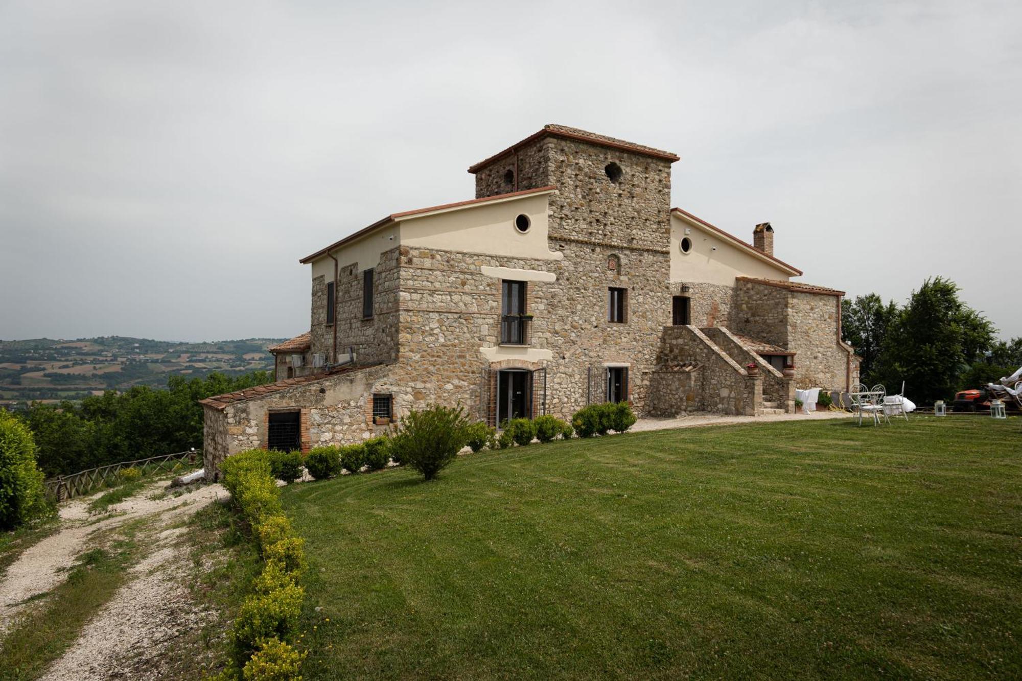 Pensjonat Country Relais La Torretta Baronale San Giorgio del Sannio Zewnętrze zdjęcie